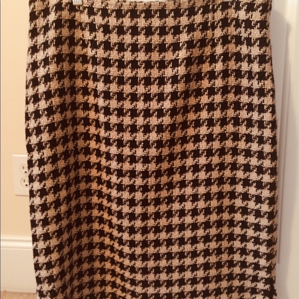 Jaclyn Smith Black, Brown Houndstooth Slim Skirt